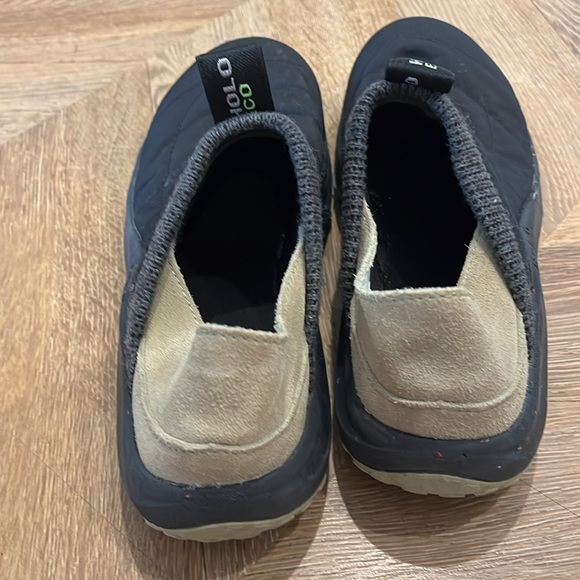 Holo Womens, Credimus Slip-On.  Size 5. Vanilla Ice.NEW With Tags. - Picture 5 of 6